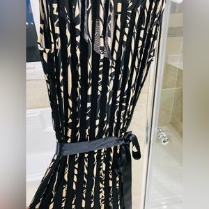 Beautiful Laura dress. Mother of bride series.